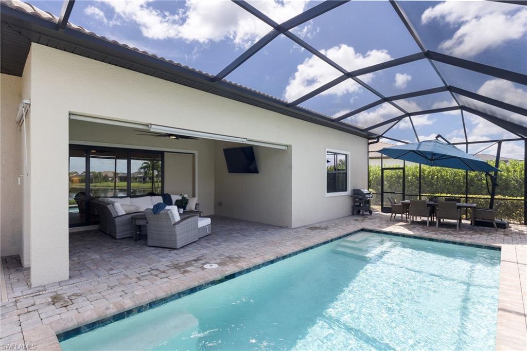 COUNTRY CLUB - Residential