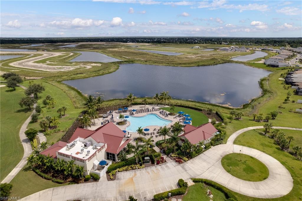 COUNTRY CLUB - Residential