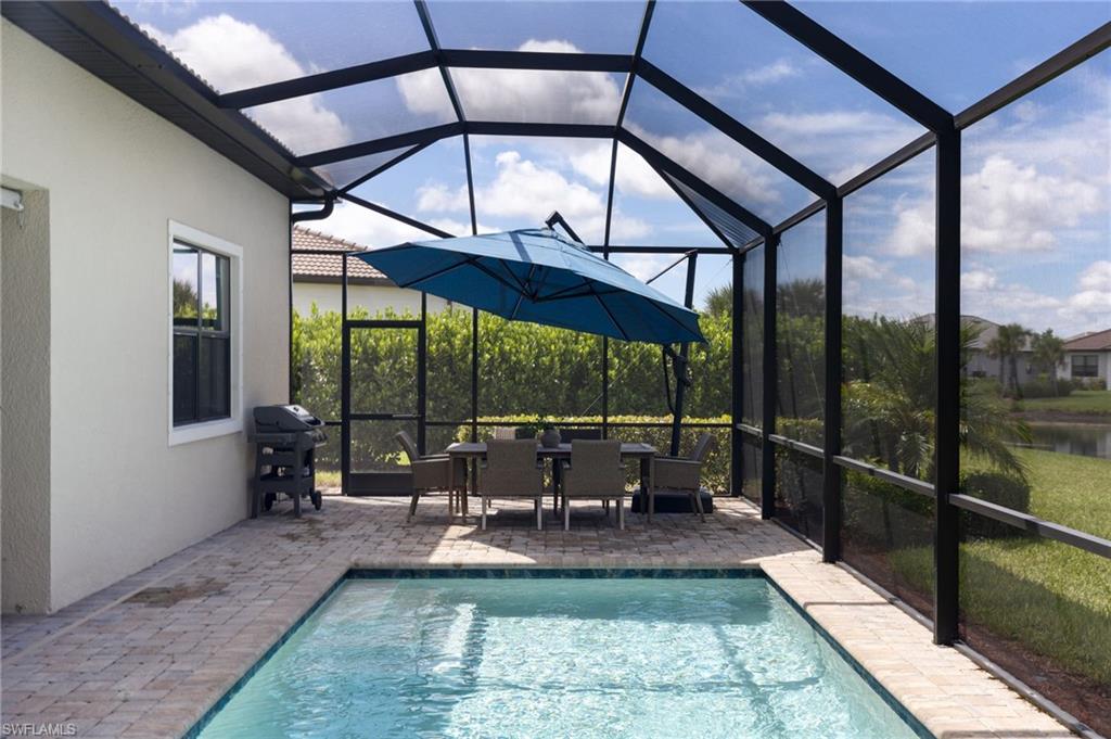 COUNTRY CLUB - Residential