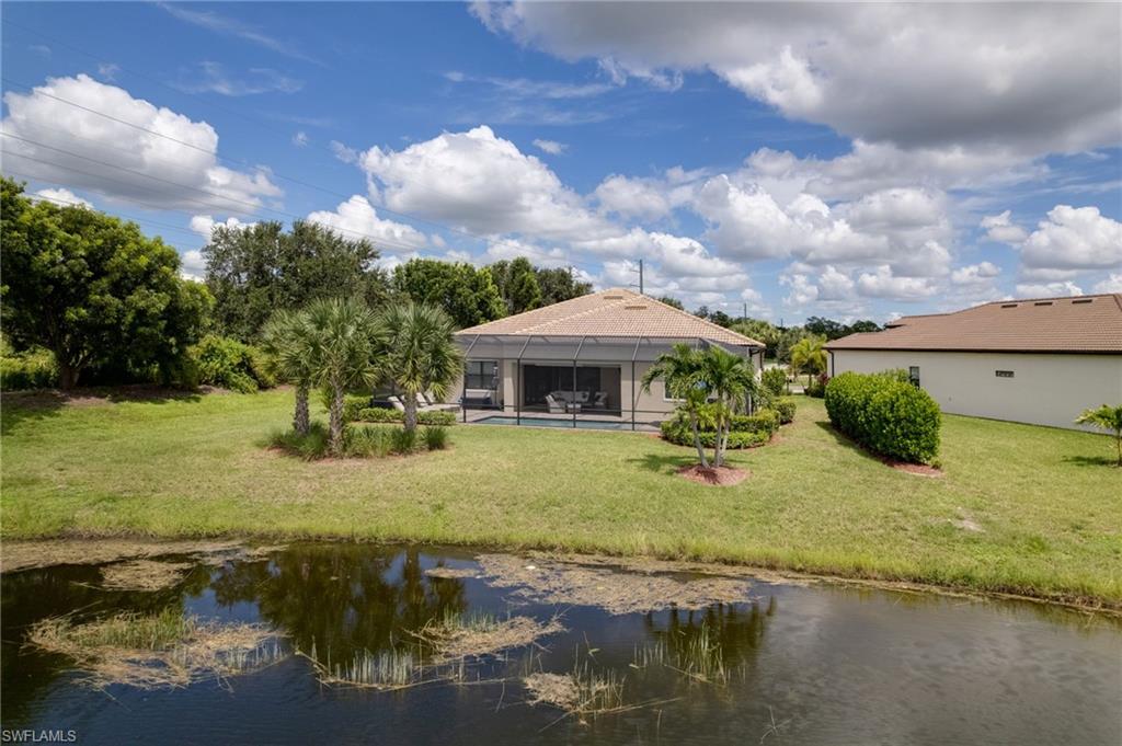 COUNTRY CLUB - Residential