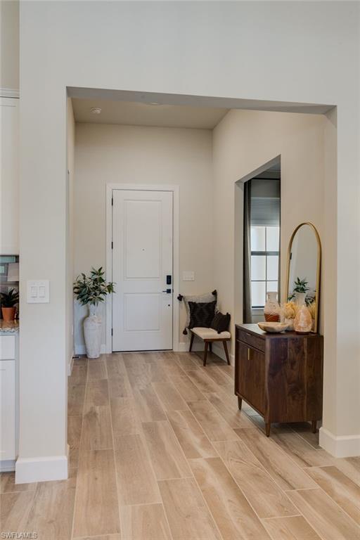 COUNTRY CLUB - Residential