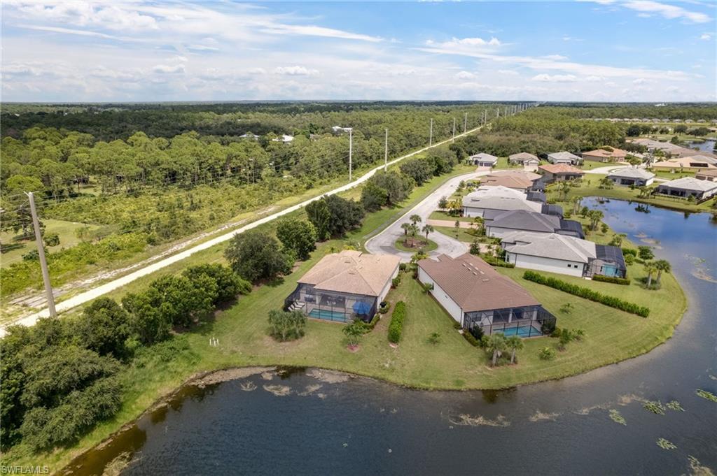 COUNTRY CLUB - Residential