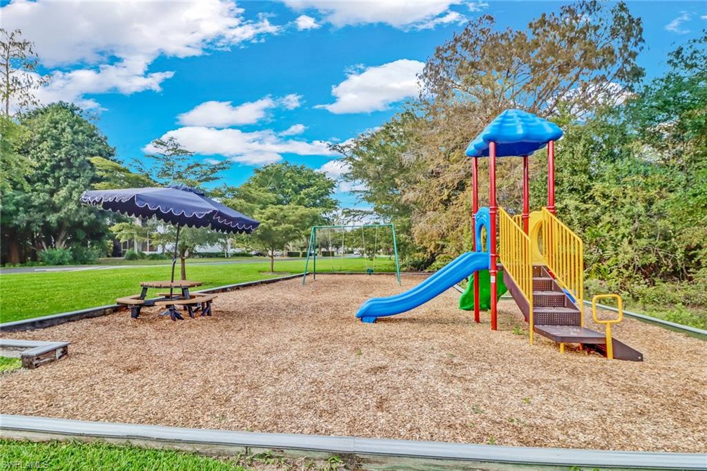 CORINTHIAN GARDENS AT WORLD - Residential