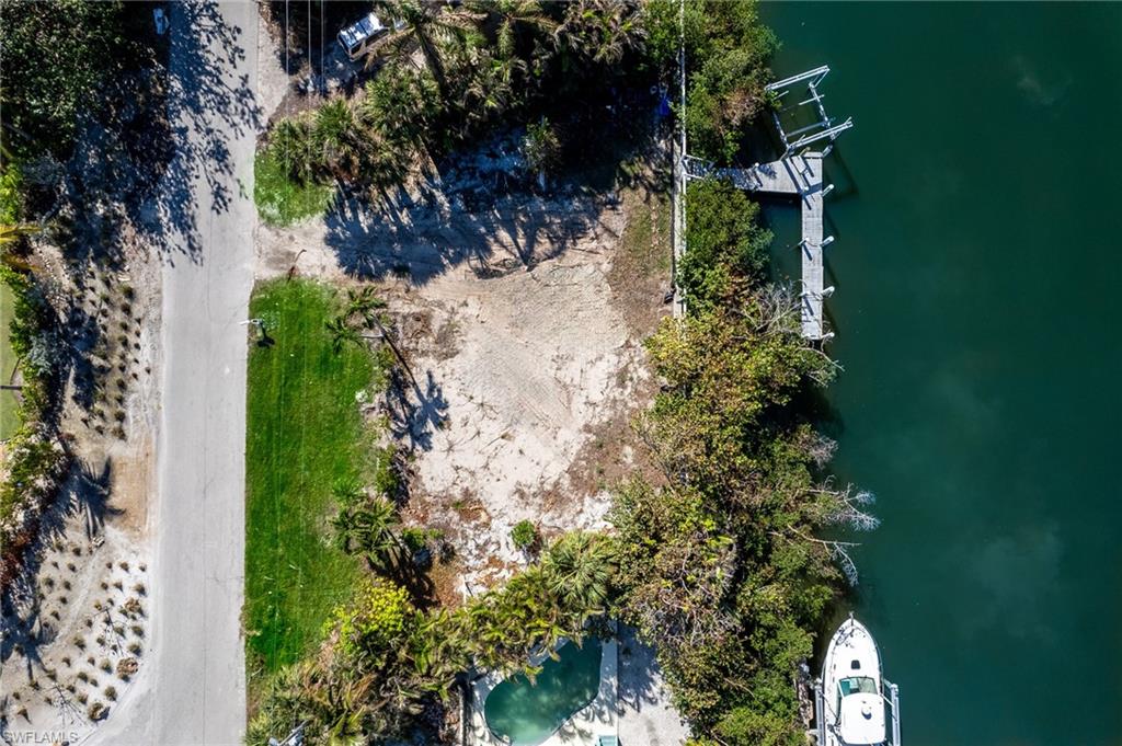 SANIBEL ISLES - Land