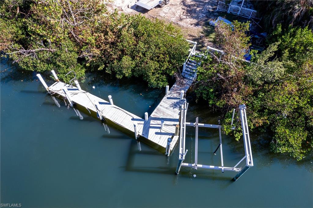 SANIBEL ISLES - Land