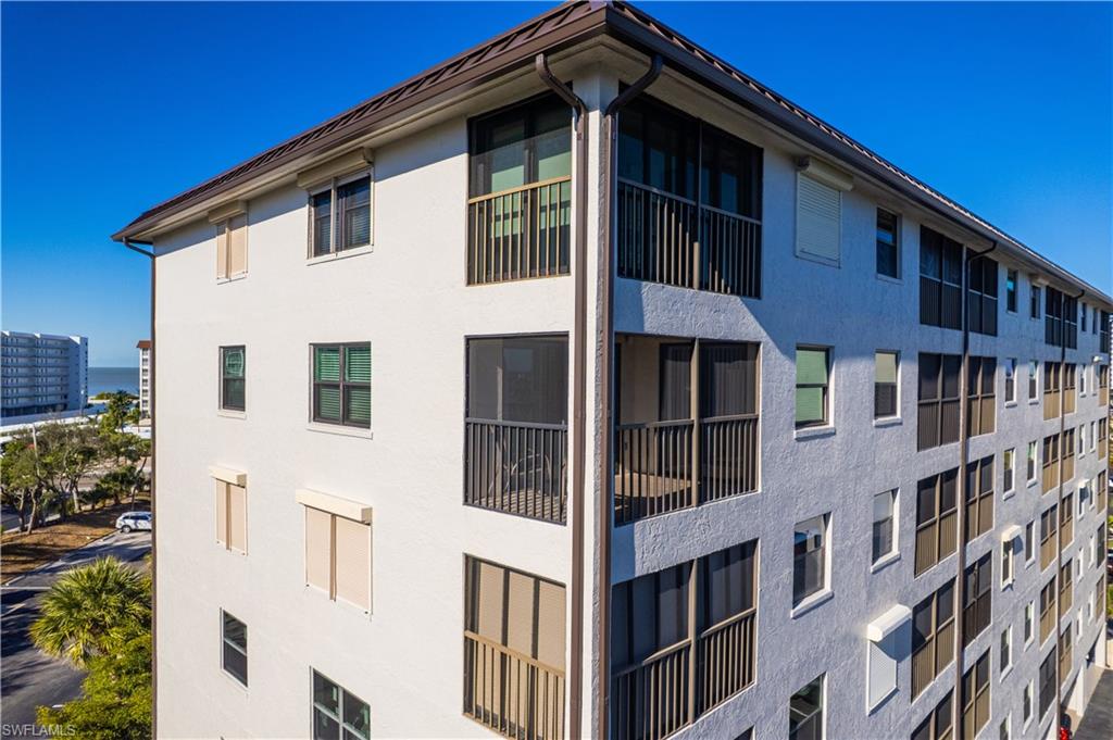 ESTERO COVE CONDO - Residential