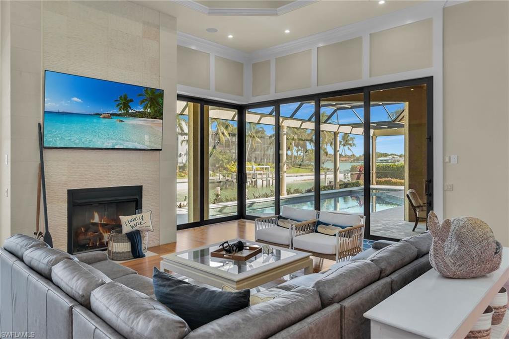 MARCO ISLAND - Residential