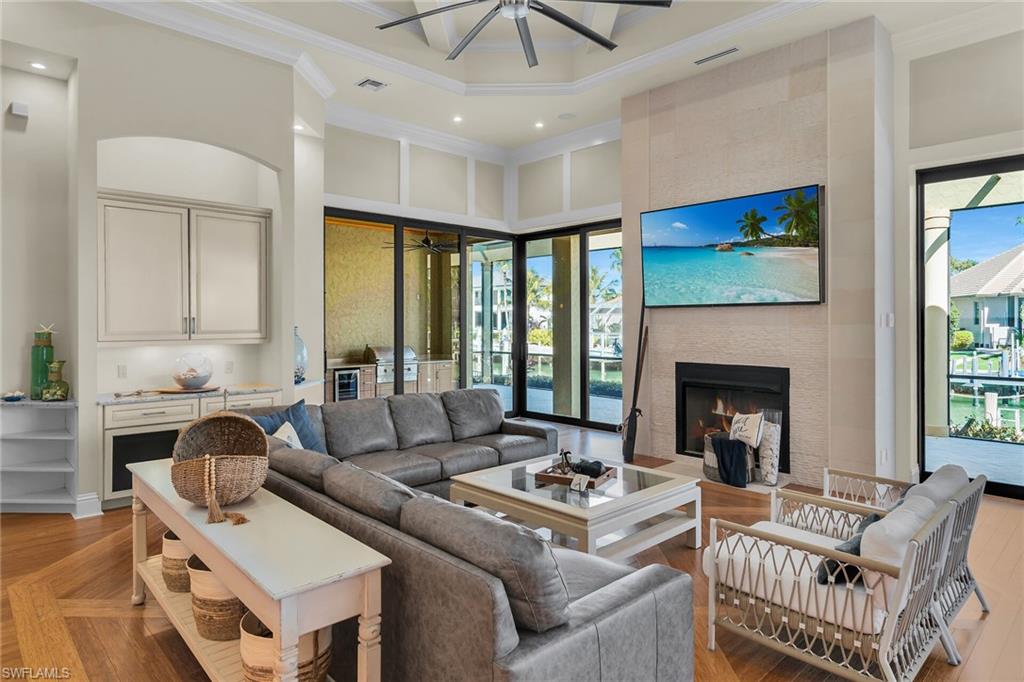 MARCO ISLAND - Residential