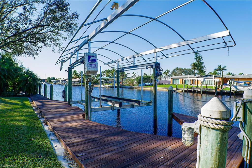 YACHT CLUB COLONY - Residential Lease