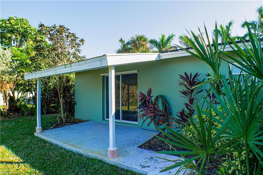 YACHT CLUB COLONY - Residential Lease