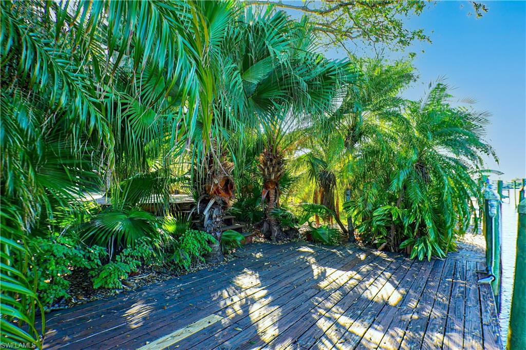 YACHT CLUB COLONY - Residential Lease