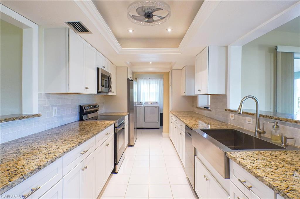 YACHT CLUB COLONY - Residential Lease