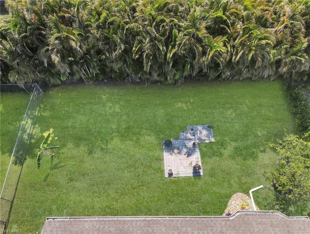 ISLANDS AT THREE OAKS - Residential