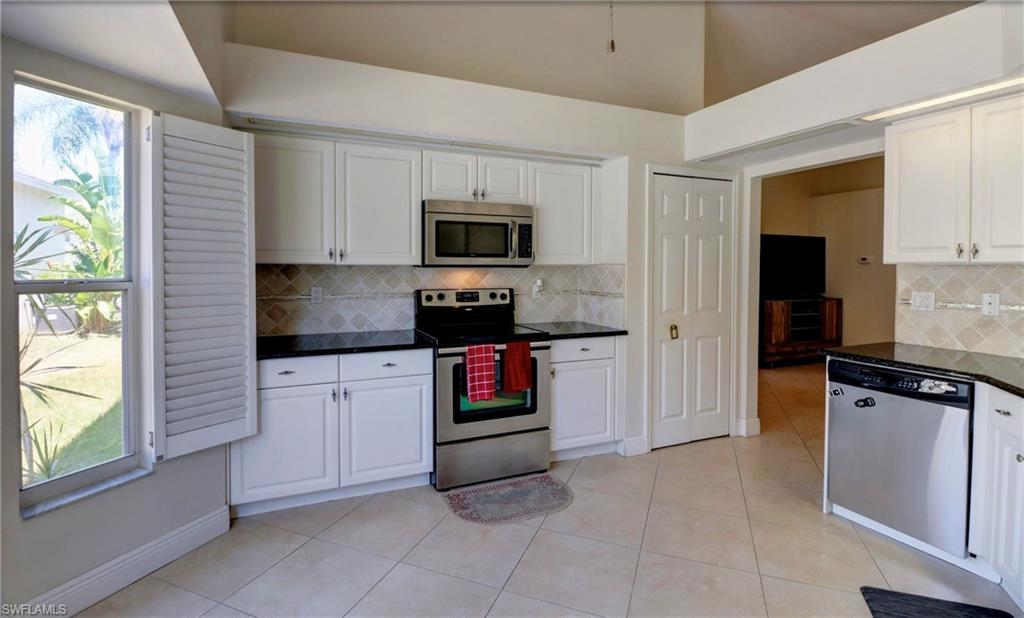 ISLANDS AT THREE OAKS - Residential