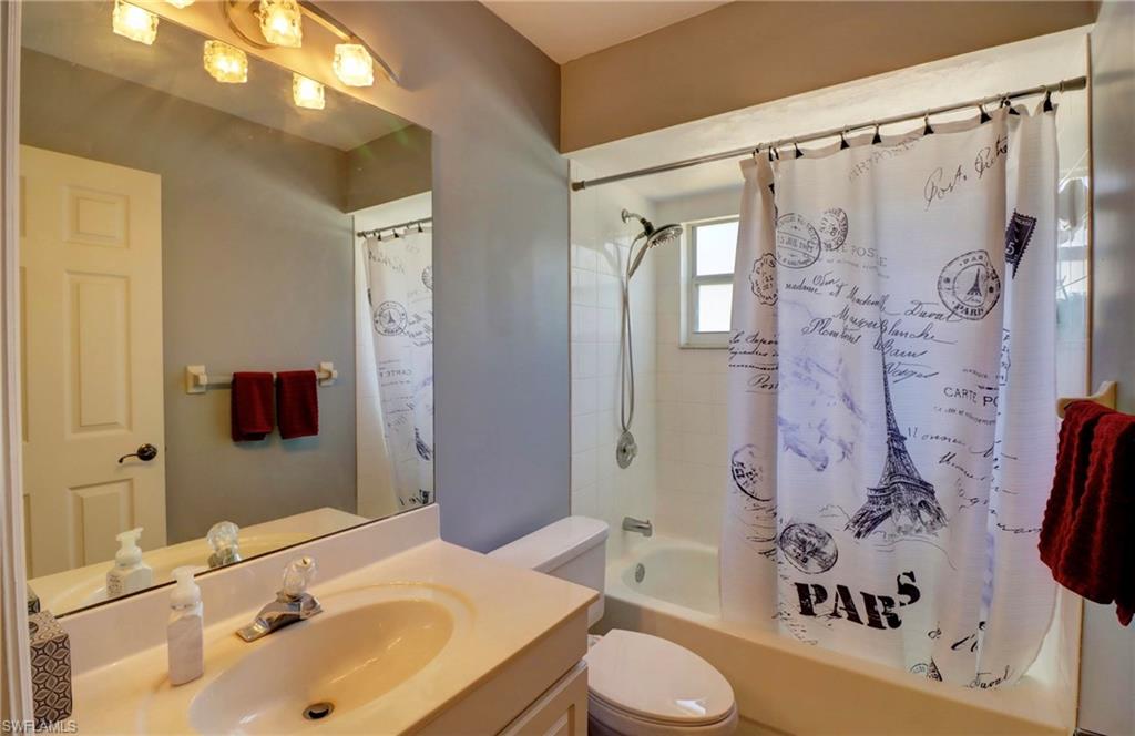 ISLANDS AT THREE OAKS - Residential