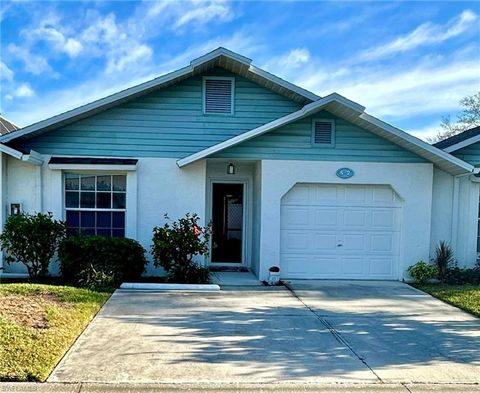 Townhouse in FORT MYERS FL 13745 Downing LN.jpg