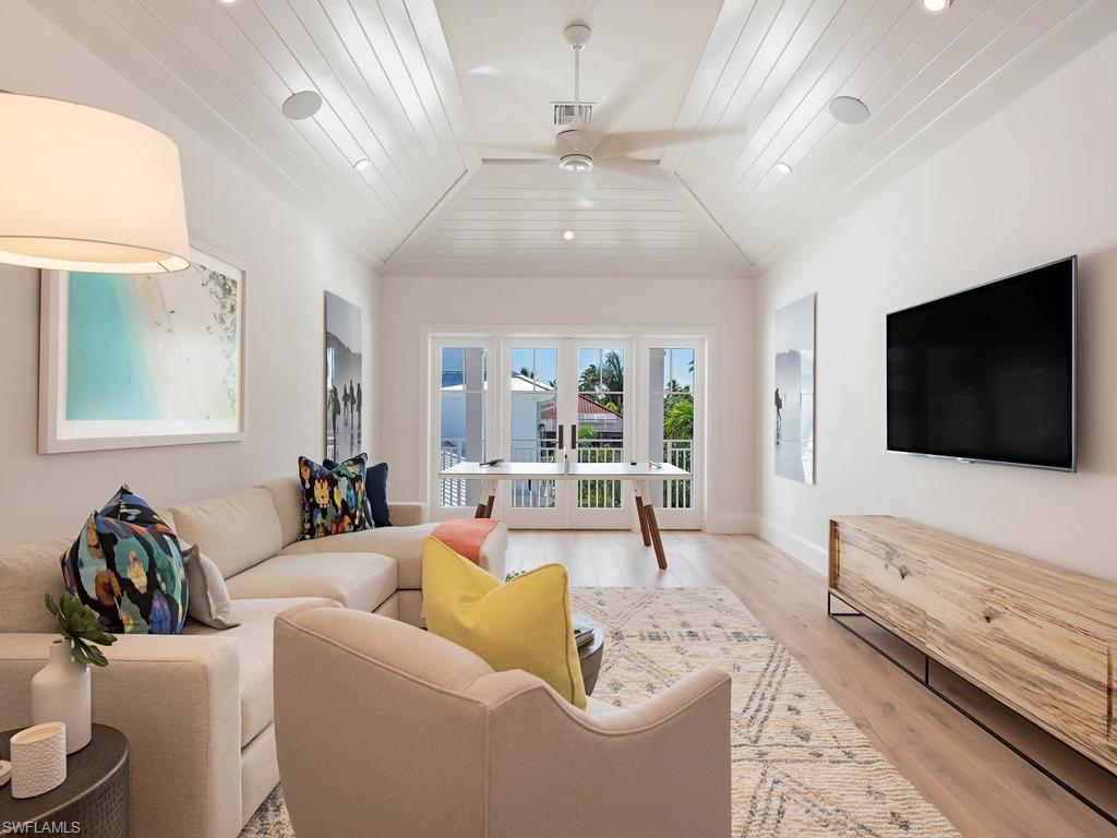 OLDE NAPLES - Residential