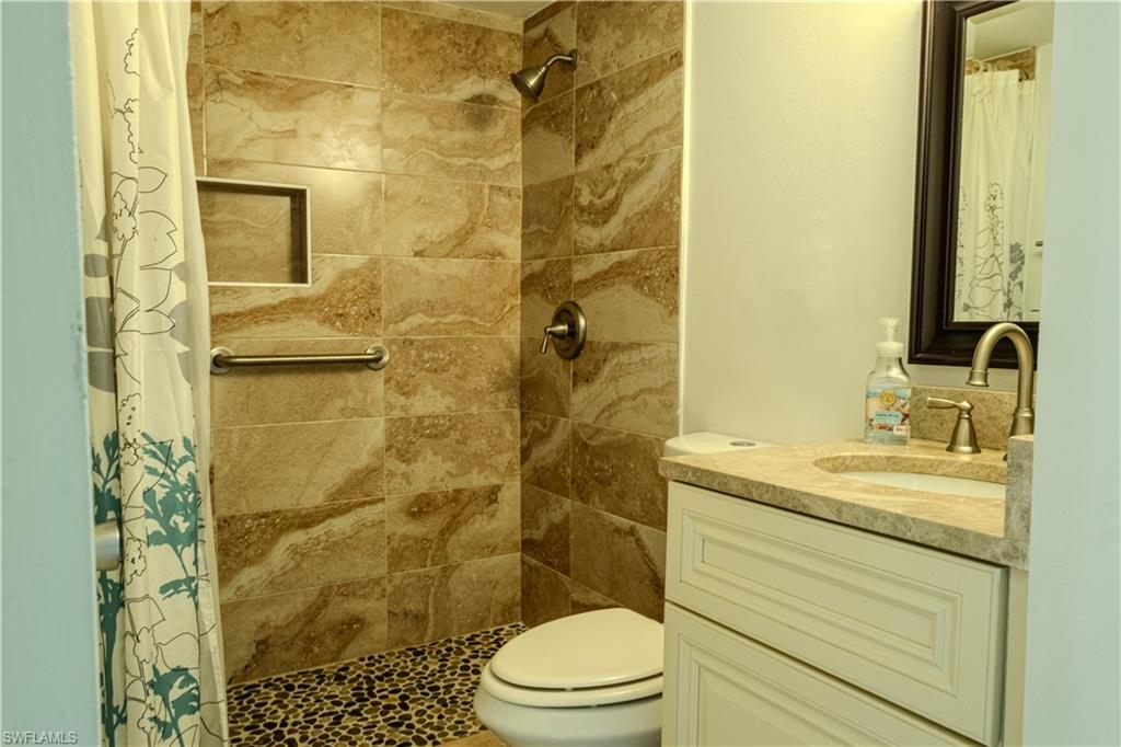 LAKEWOOD - Residential Lease