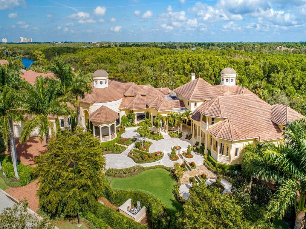 BAY WOODS - Residential