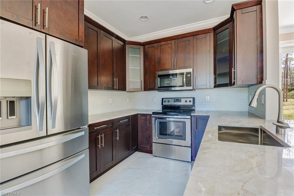 GOLDEN GATE ESTATES - Residential