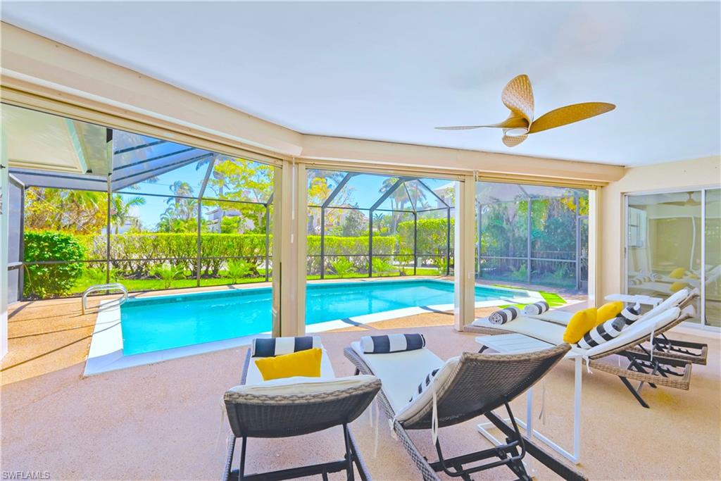 AQUALANE SHORES - Residential Lease