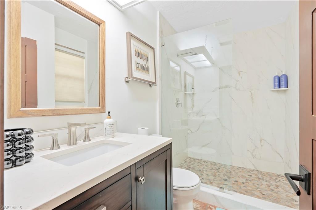 AQUALANE SHORES - Residential Lease