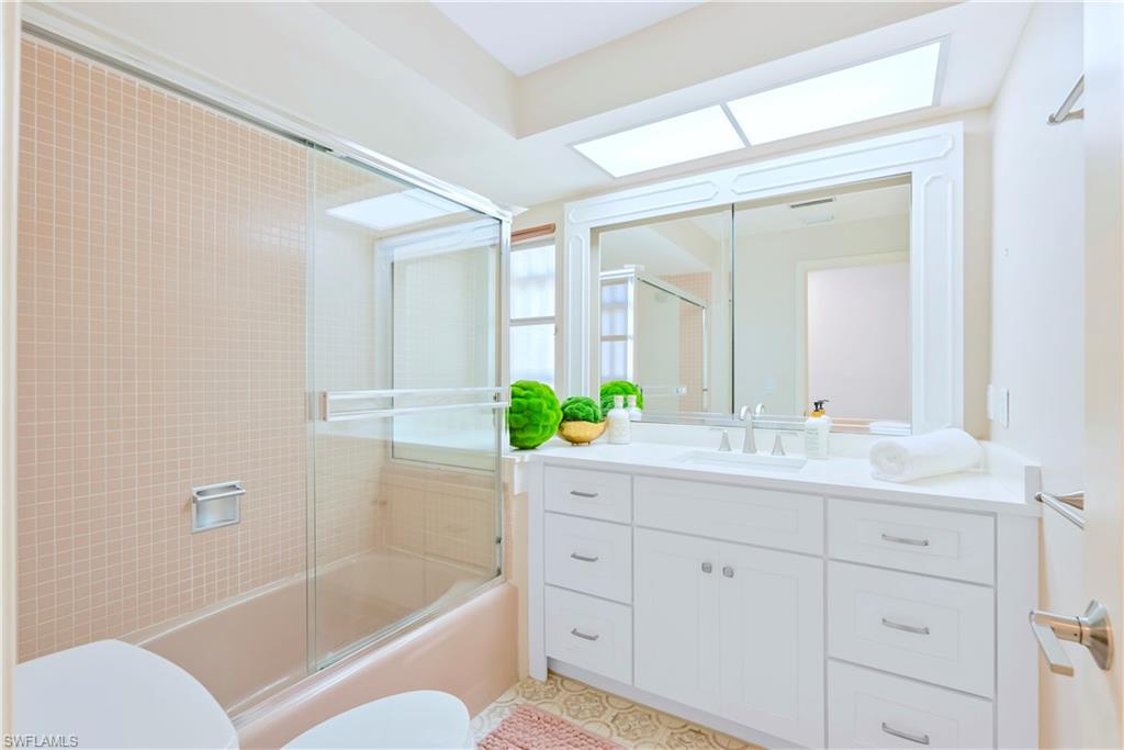 AQUALANE SHORES - Residential Lease