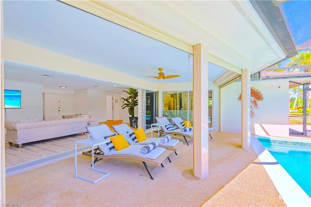 AQUALANE SHORES - Residential Lease