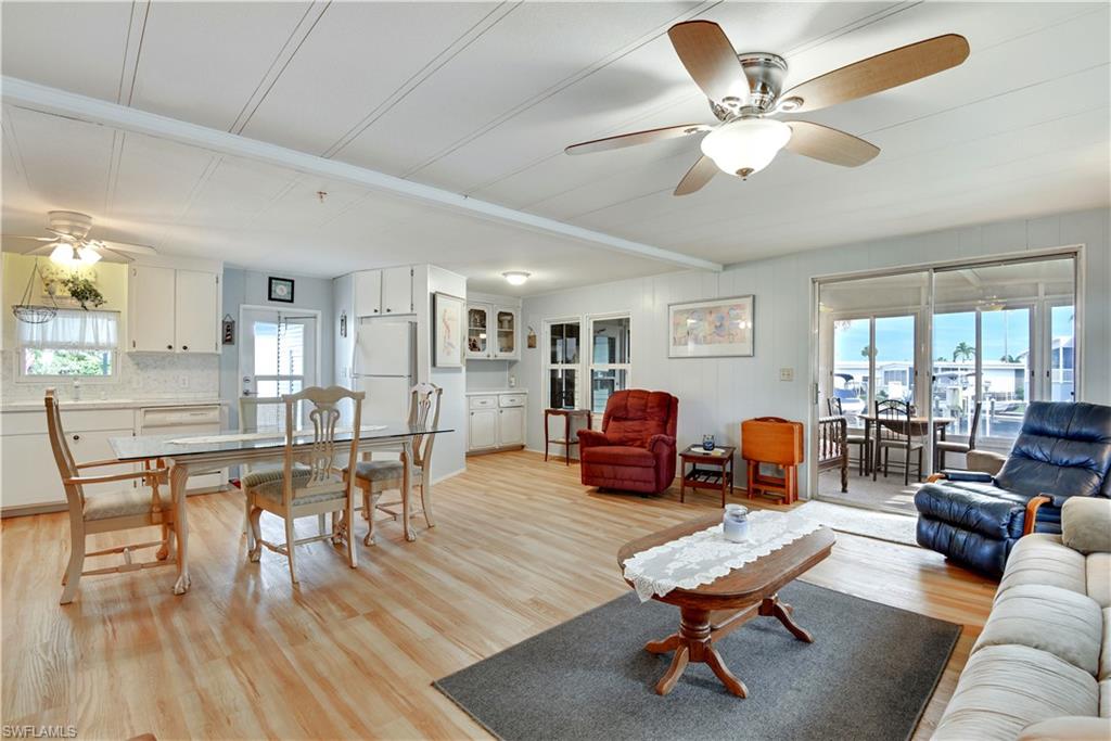 BAYSIDE ESTATES - Residential