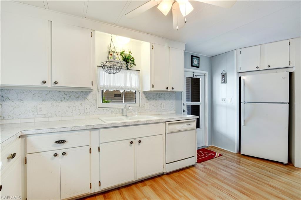 BAYSIDE ESTATES - Residential