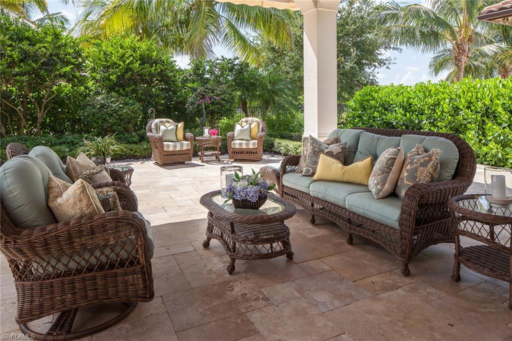 TRADITIONS - Residential