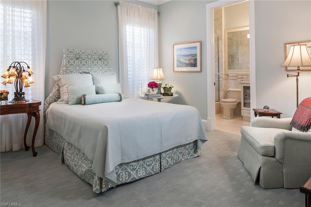 TRADITIONS - Residential