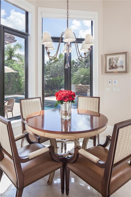 TRADITIONS - Residential