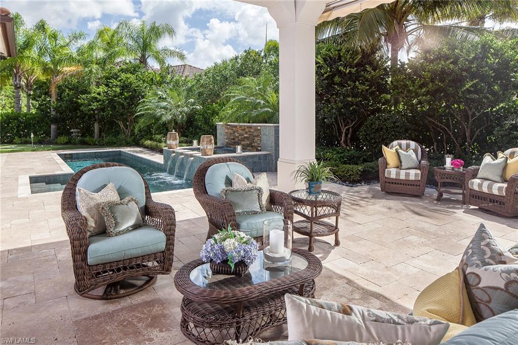 TRADITIONS - Residential