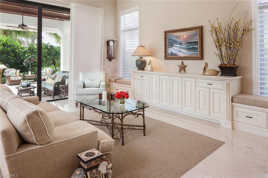 TRADITIONS - Residential