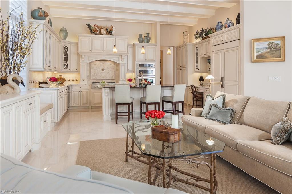 TRADITIONS - Residential