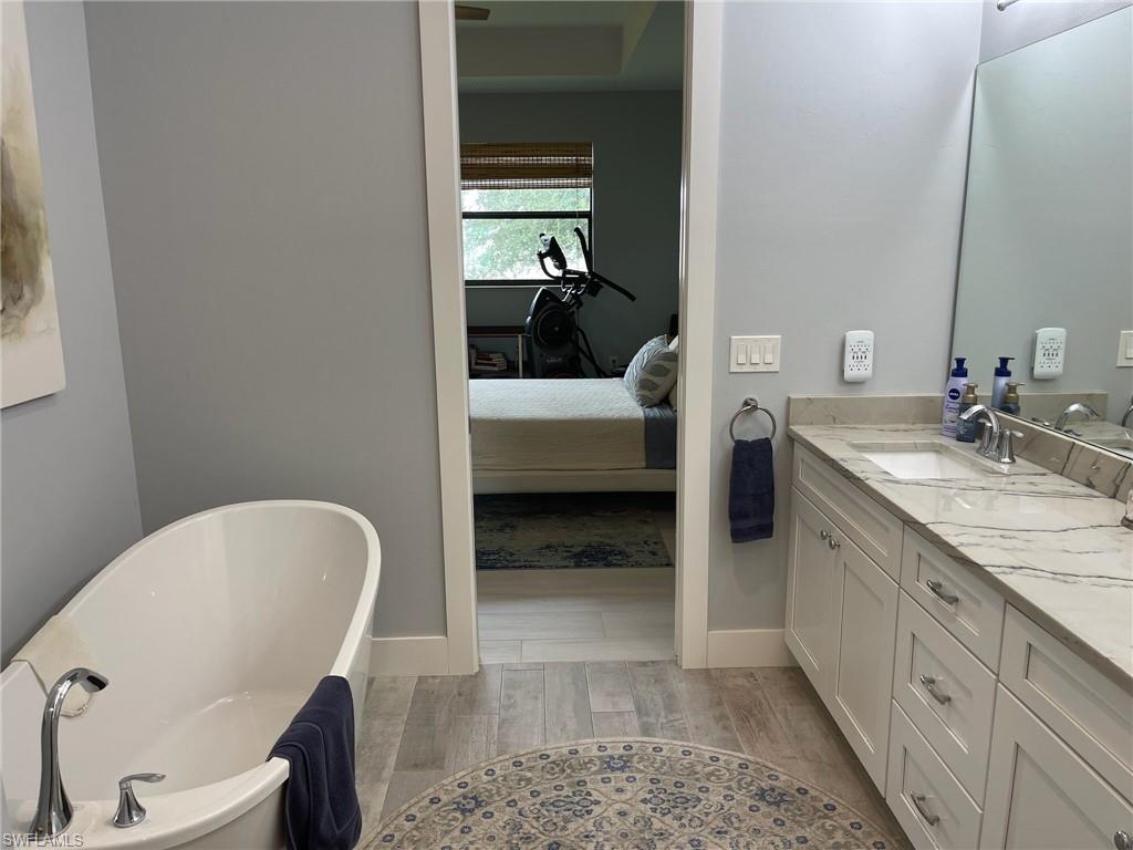 HALLENDALE - Residential Lease