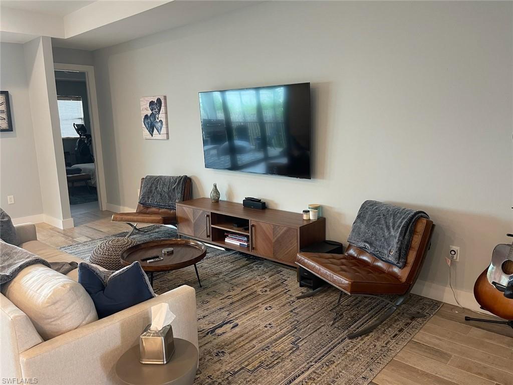 HALLENDALE - Residential Lease