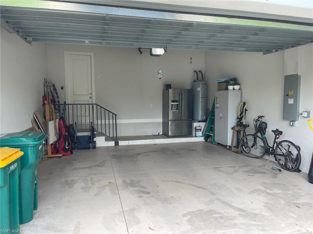 HALLENDALE - Residential Lease