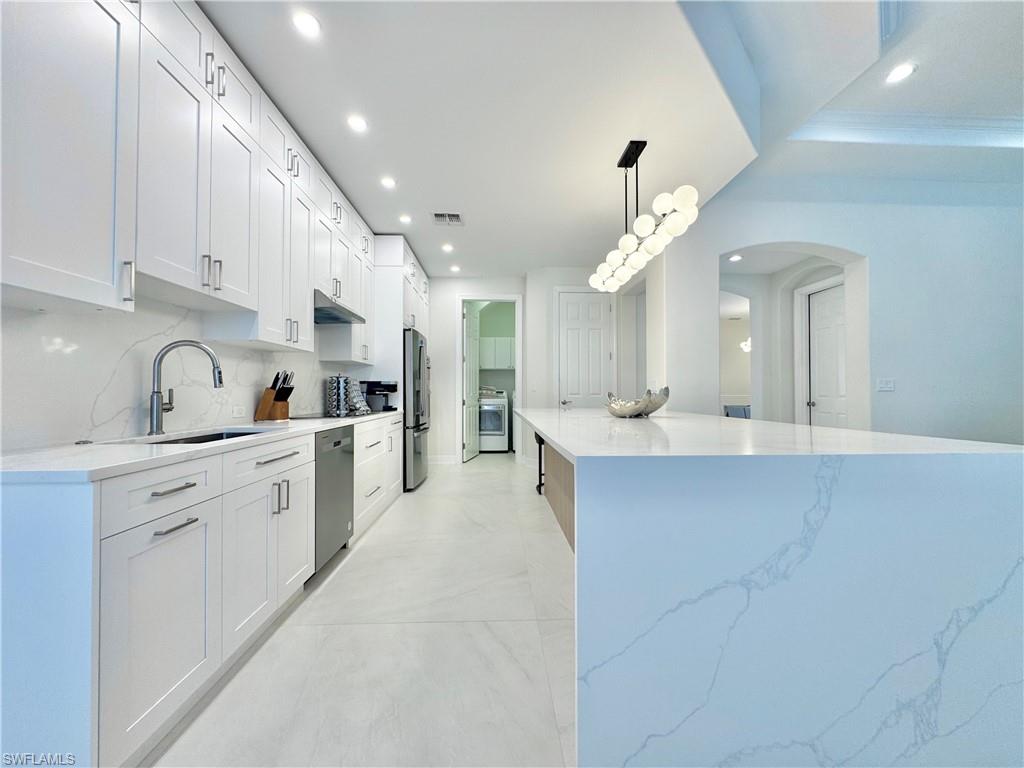 AVIANO - Residential Lease