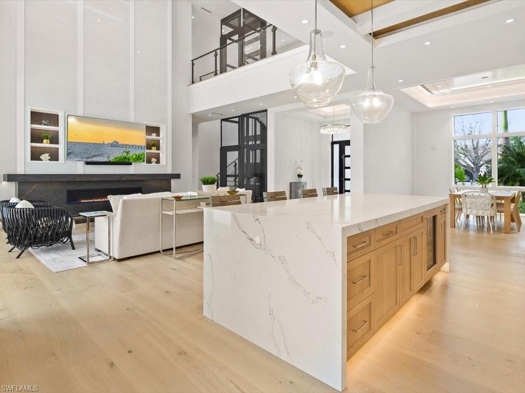 PINECREST AT PELICAN BAY - Residential