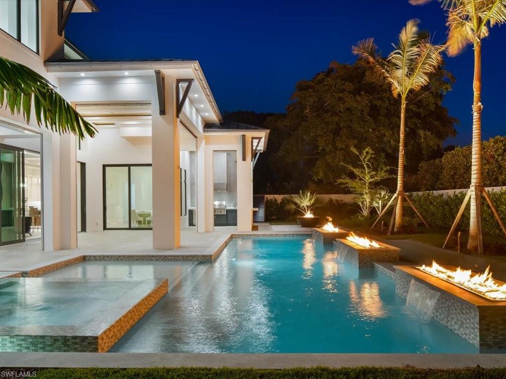 PINECREST AT PELICAN BAY - Residential