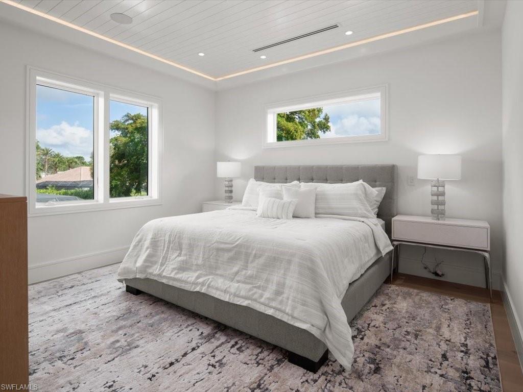 PINECREST AT PELICAN BAY - Residential