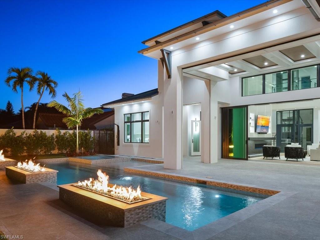 PINECREST AT PELICAN BAY - Residential