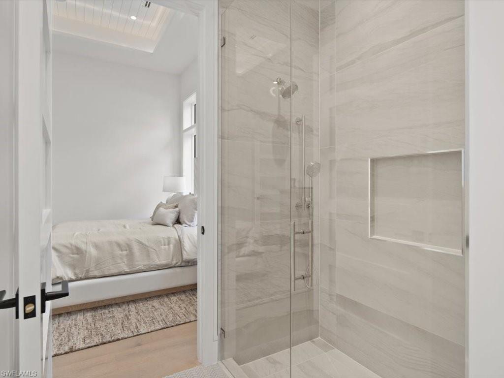 PINECREST AT PELICAN BAY - Residential