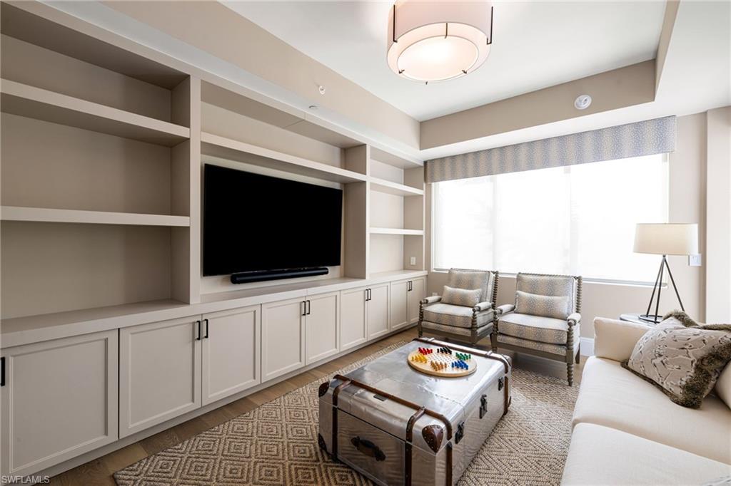 QUATTRO AT NAPLES SQUARE - Residential