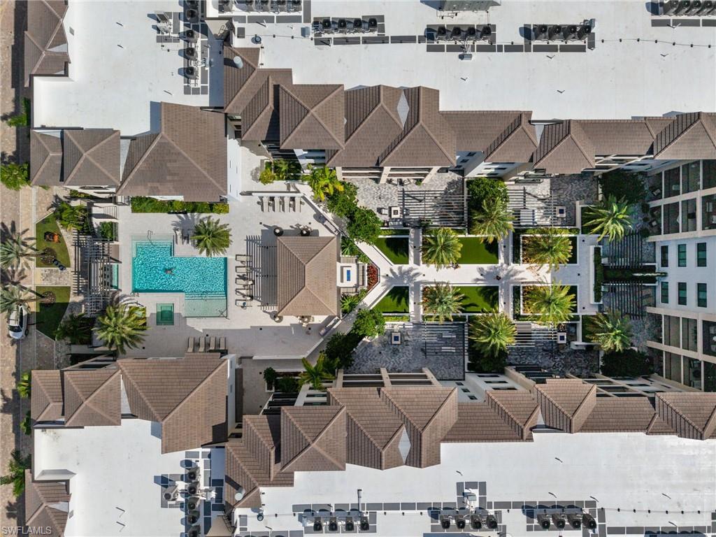 QUATTRO AT NAPLES SQUARE - Residential