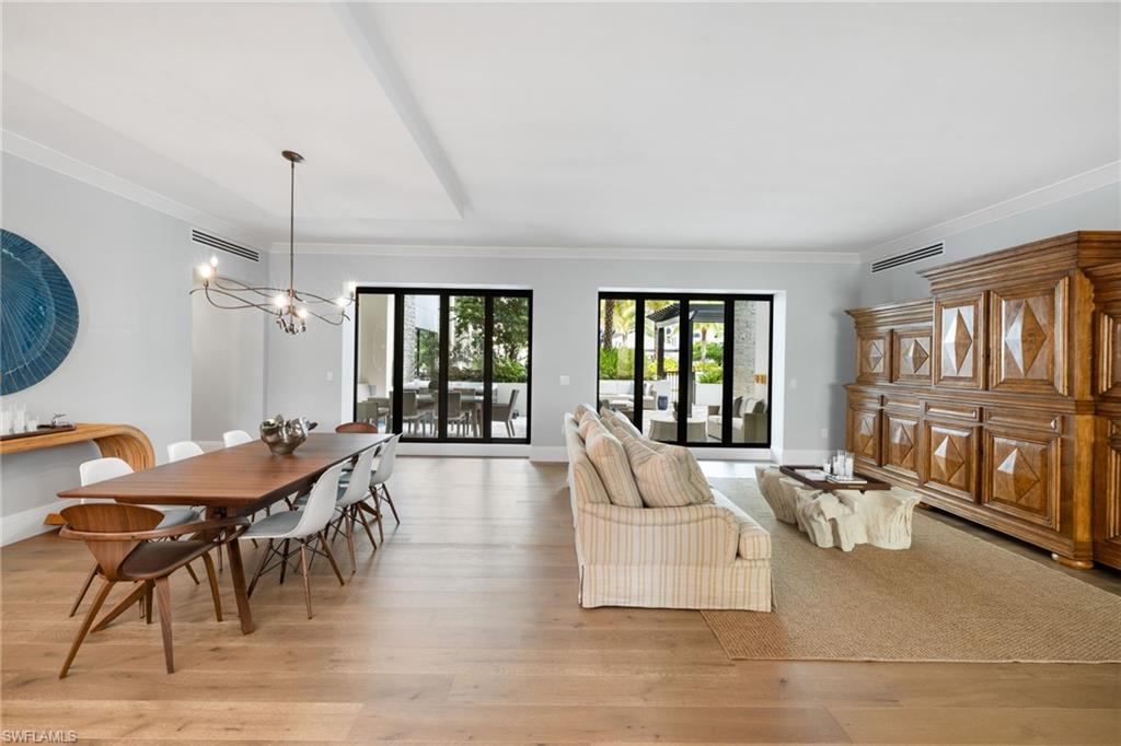 QUATTRO AT NAPLES SQUARE - Residential