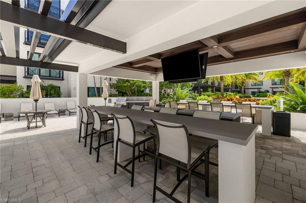 QUATTRO AT NAPLES SQUARE - Residential