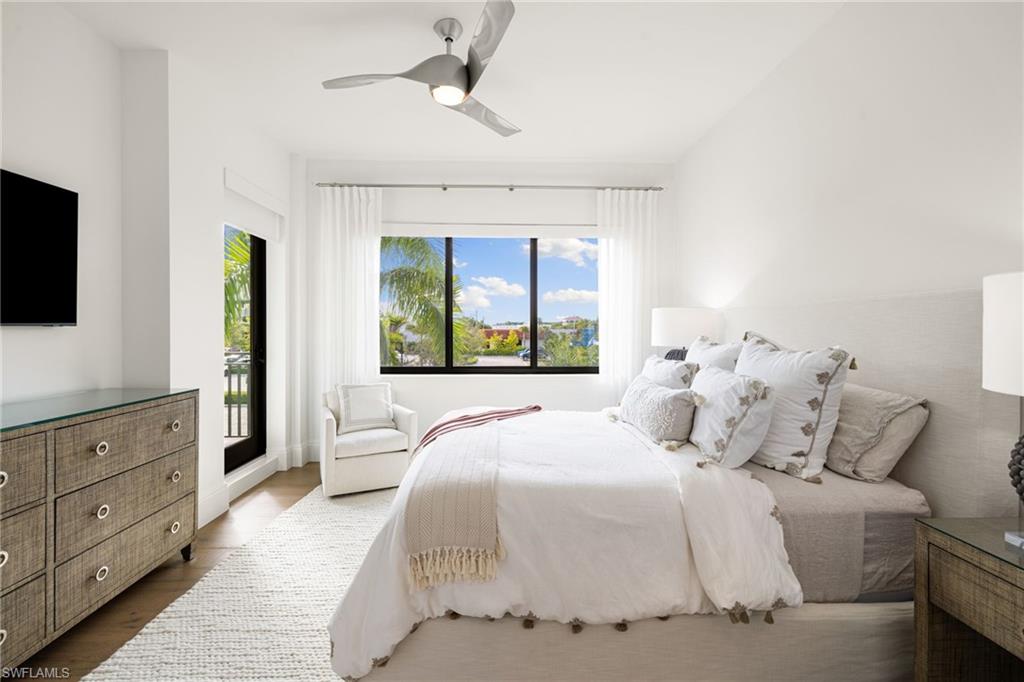 QUATTRO AT NAPLES SQUARE - Residential